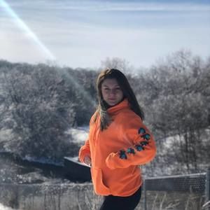 Meet your Posher, Tab